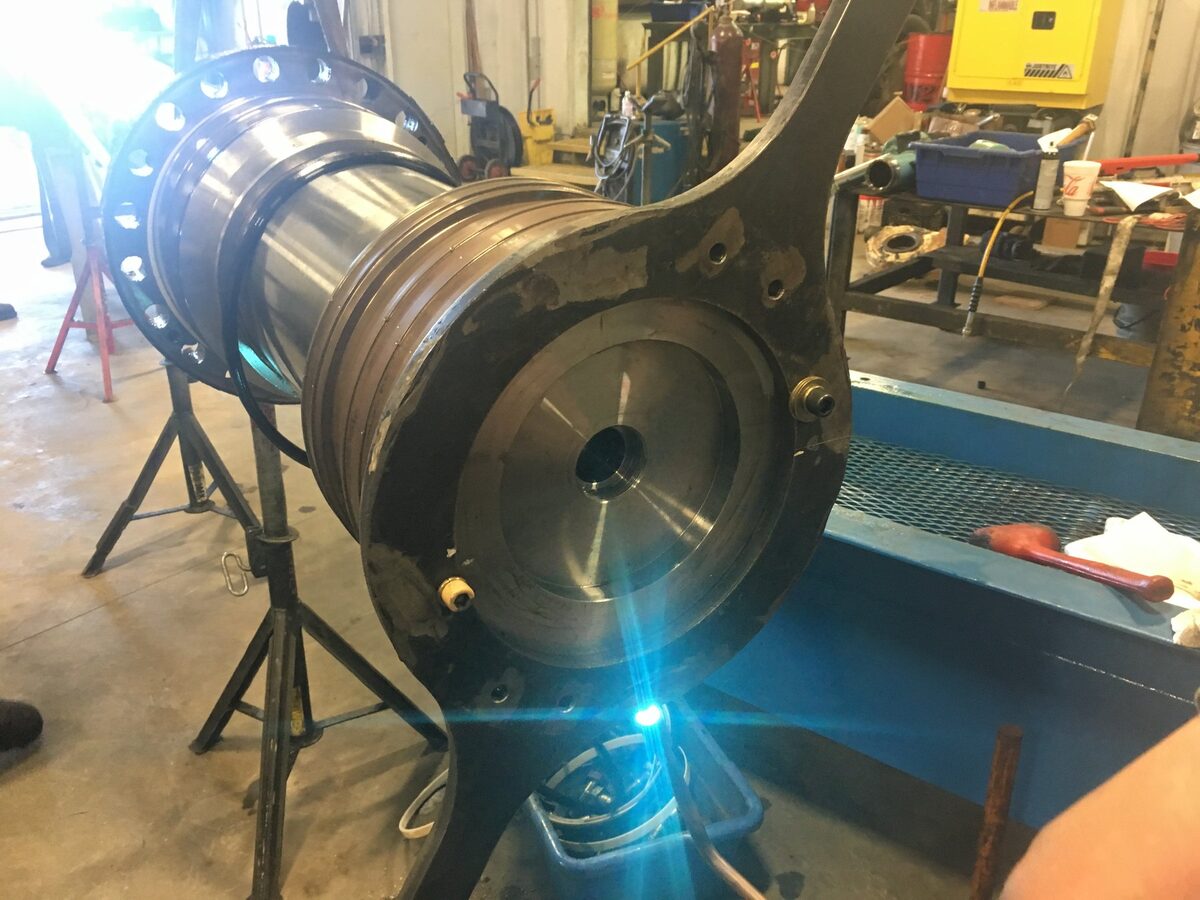Hydraulic cylinder assembled after overhaul